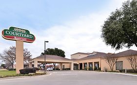 Courtyard By Marriott Dallas Northwest